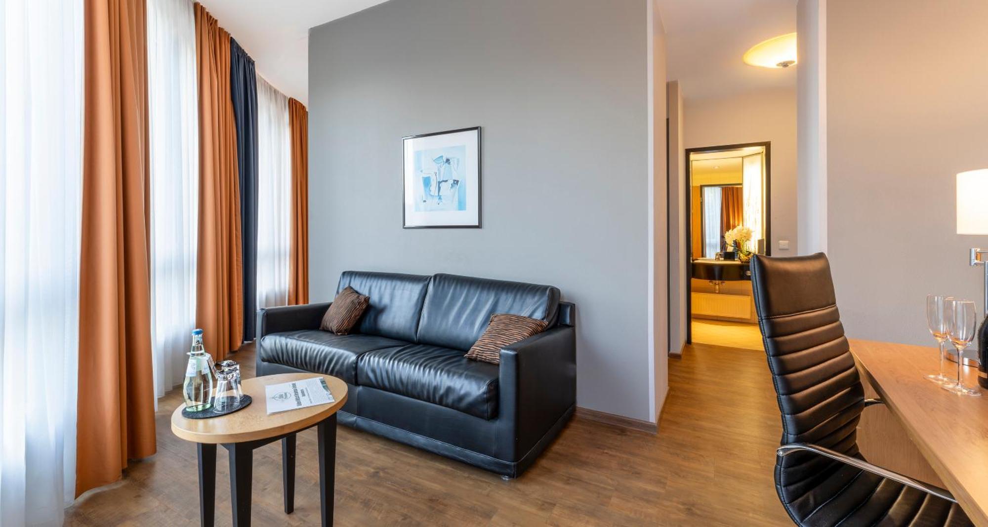 Plaza Premium Hotel Keulen